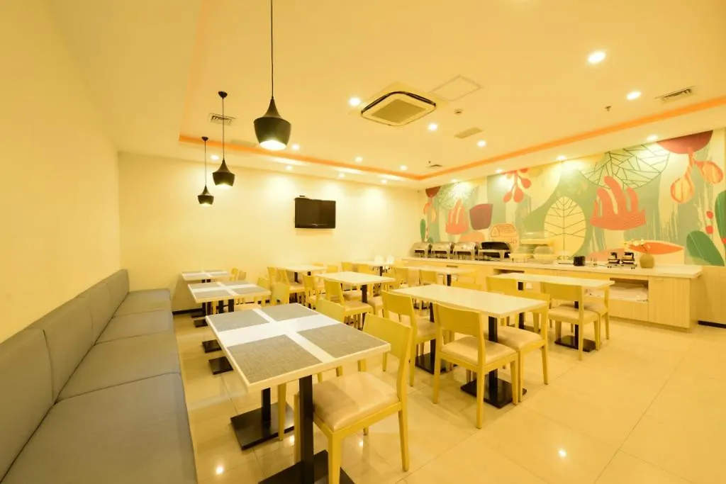 Hanting Express Zhengzhou Ruhe Road